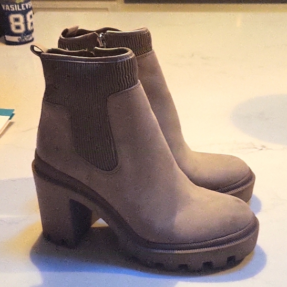 JoLo Emalee Beige Ankle Boots